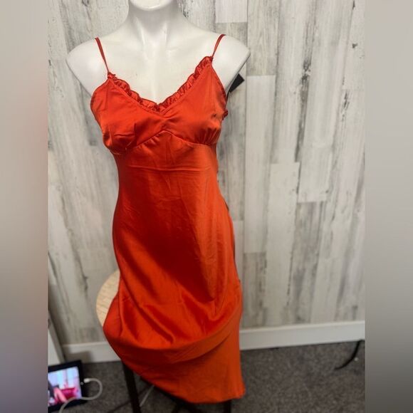 Midi orange dress - Picture 3 of 6
